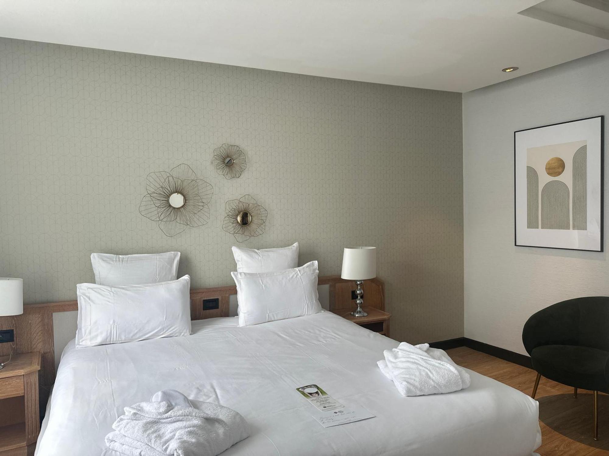 Best Western Plus Le Picardy Сен-Кантен Экстерьер фото